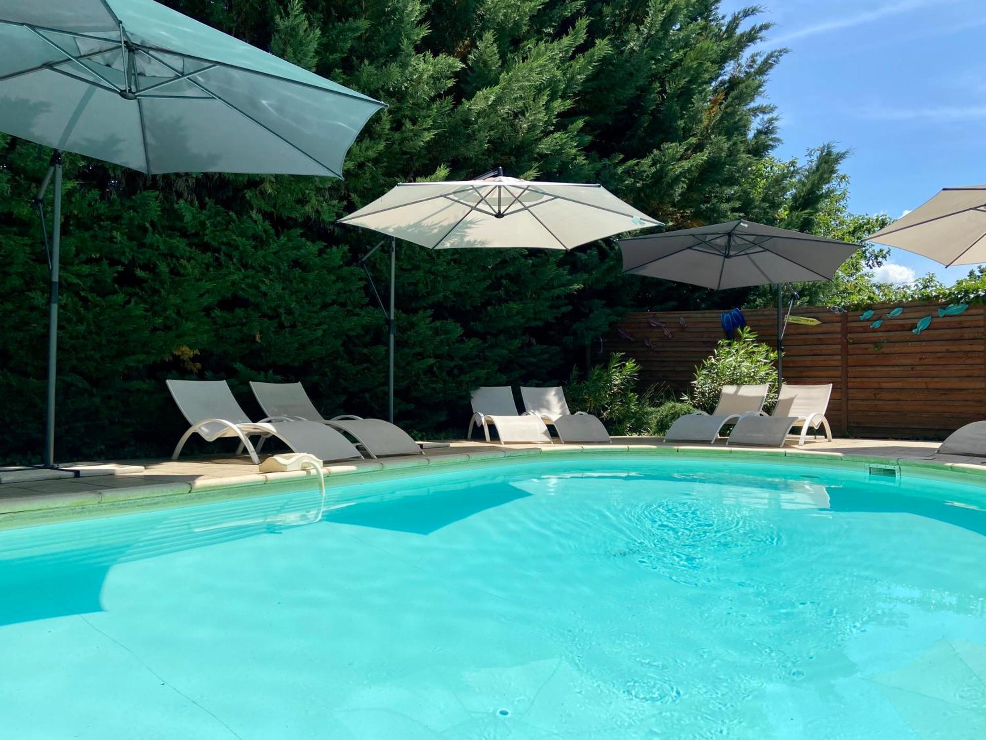 La Clef Des Songes - Chambres Climatisees - Sarlat Centre - Parking Gratuit - Piscine, Spa Et Massages A 400Metres ภายนอก รูปภาพ