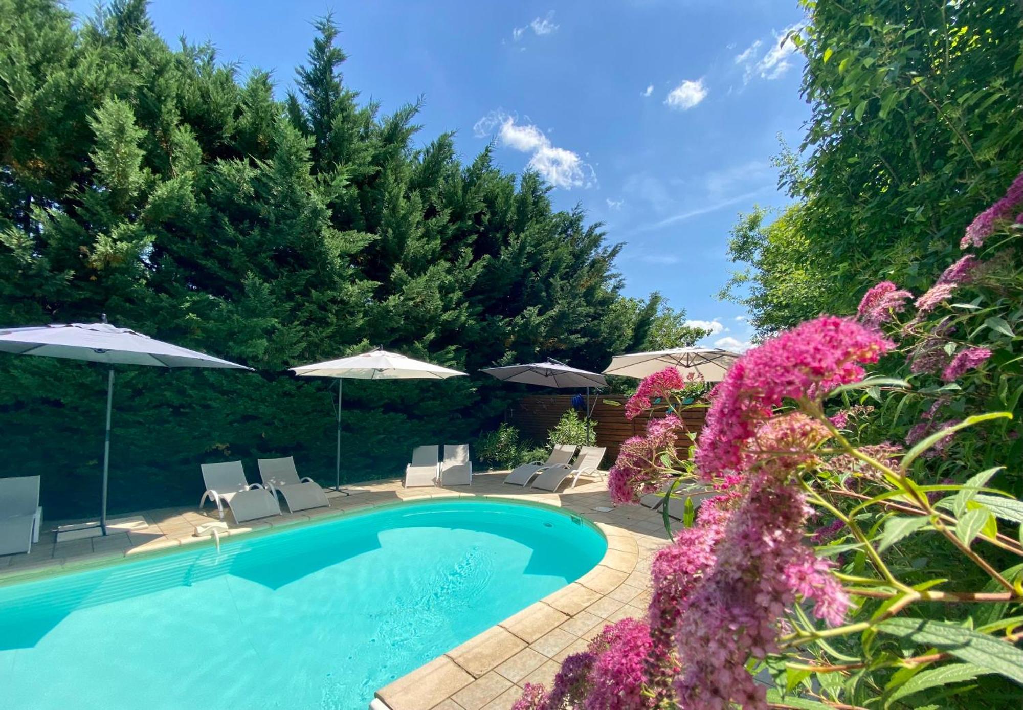 La Clef Des Songes - Chambres Climatisees - Sarlat Centre - Parking Gratuit - Piscine, Spa Et Massages A 400Metres ภายนอก รูปภาพ