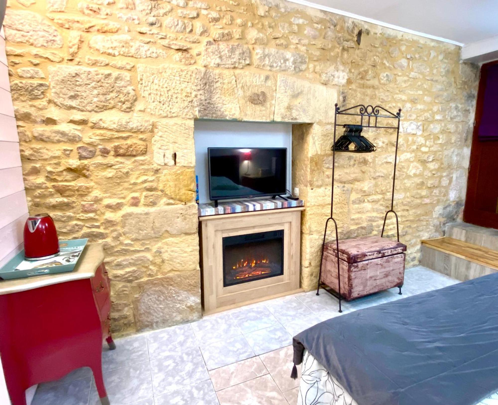 La Clef Des Songes - Chambres Climatisees - Sarlat Centre - Parking Gratuit - Piscine, Spa Et Massages A 400Metres ภายนอก รูปภาพ