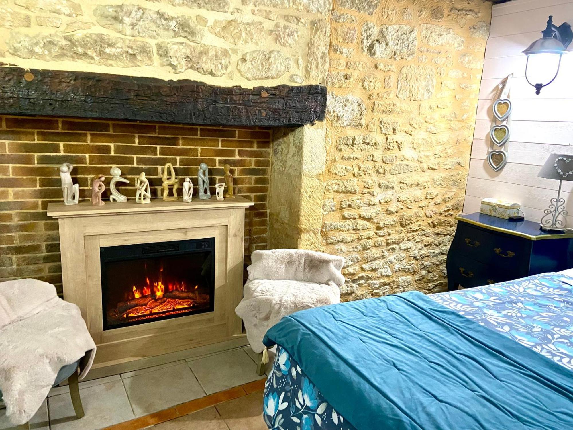 La Clef Des Songes - Chambres Climatisees - Sarlat Centre - Parking Gratuit - Piscine, Spa Et Massages A 400Metres ภายนอก รูปภาพ
