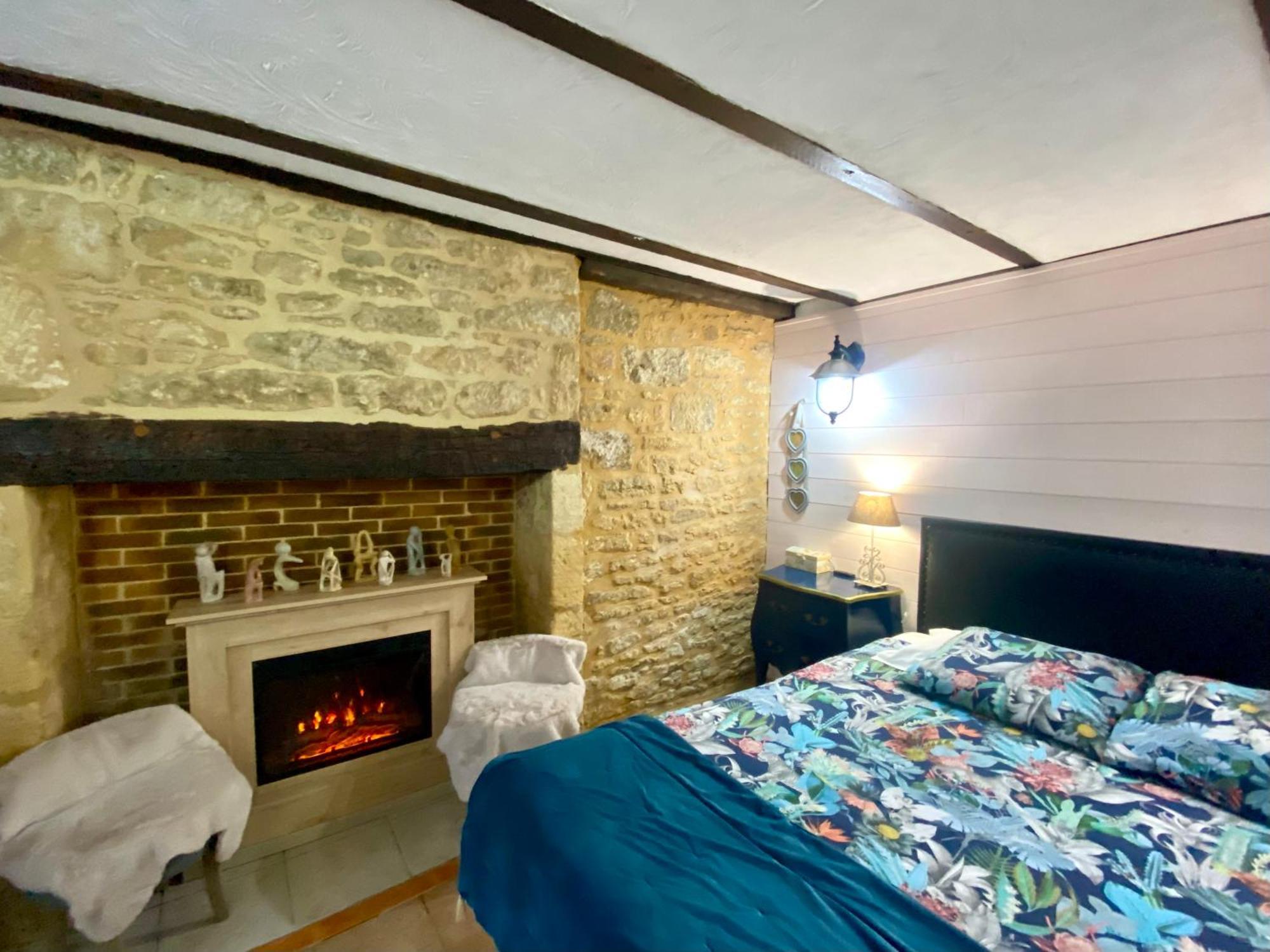 La Clef Des Songes - Chambres Climatisees - Sarlat Centre - Parking Gratuit - Piscine, Spa Et Massages A 400Metres ภายนอก รูปภาพ