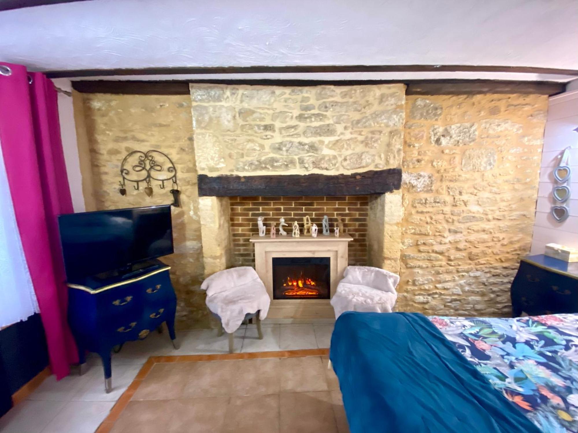 La Clef Des Songes - Chambres Climatisees - Sarlat Centre - Parking Gratuit - Piscine, Spa Et Massages A 400Metres ภายนอก รูปภาพ