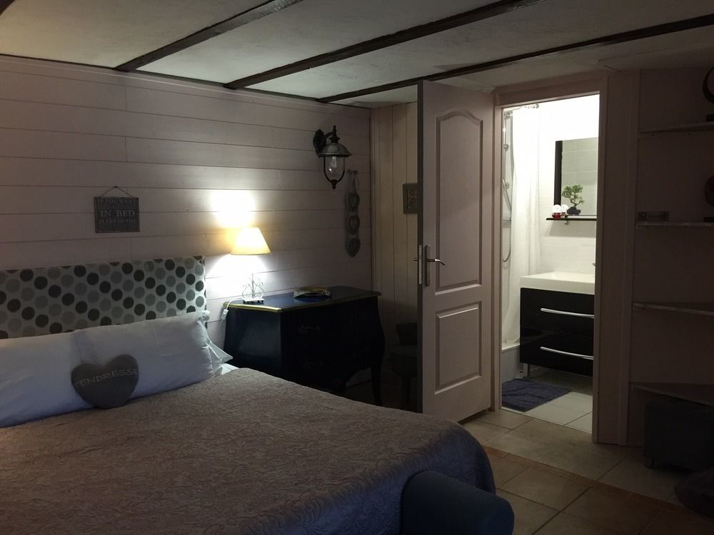 La Clef Des Songes - Chambres Climatisees - Sarlat Centre - Parking Gratuit - Piscine, Spa Et Massages A 400Metres ภายนอก รูปภาพ