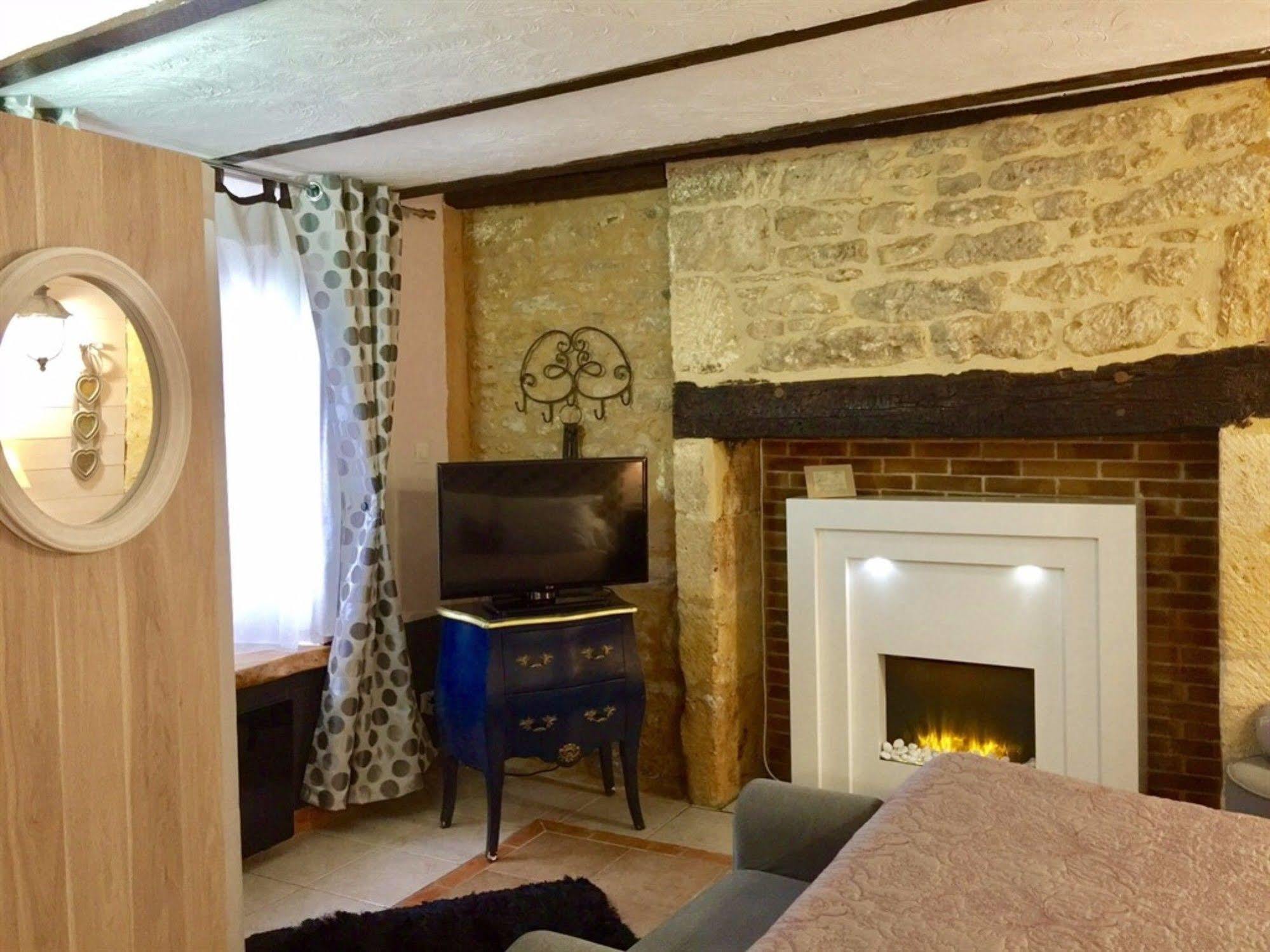 La Clef Des Songes - Chambres Climatisees - Sarlat Centre - Parking Gratuit - Piscine, Spa Et Massages A 400Metres ภายนอก รูปภาพ