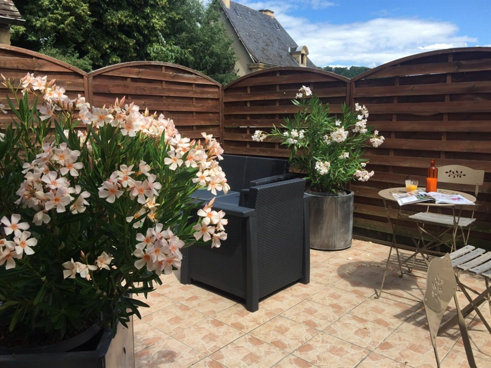 La Clef Des Songes - Chambres Climatisees - Sarlat Centre - Parking Gratuit - Piscine, Spa Et Massages A 400Metres ภายนอก รูปภาพ